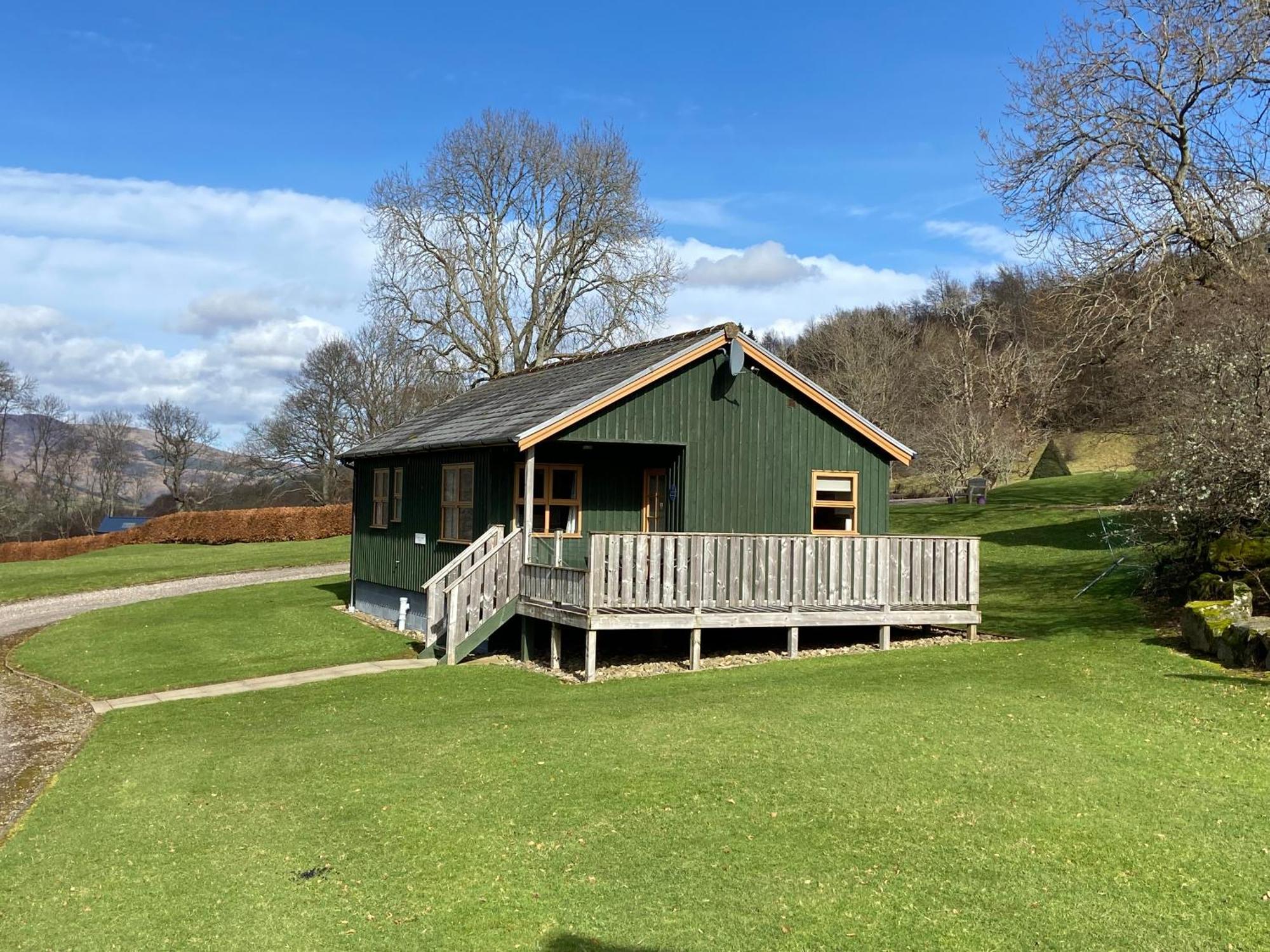 Bracken Lodges, Loch Tay, Linnie Lodge อาเบอร์เฟลดี ภายนอก รูปภาพ