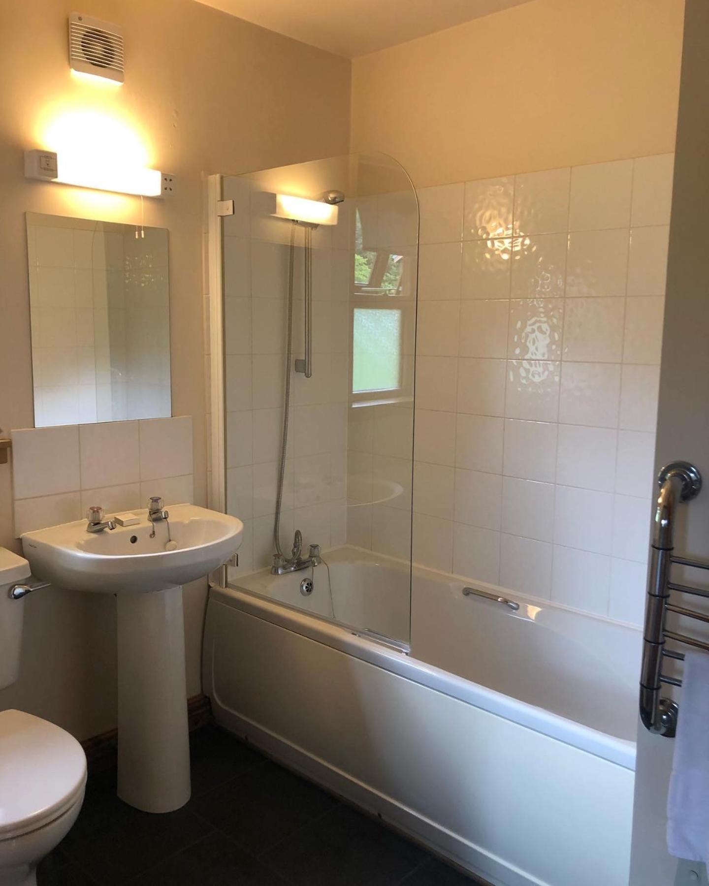 Bracken Lodges, Loch Tay, Linnie Lodge อาเบอร์เฟลดี ภายนอก รูปภาพ