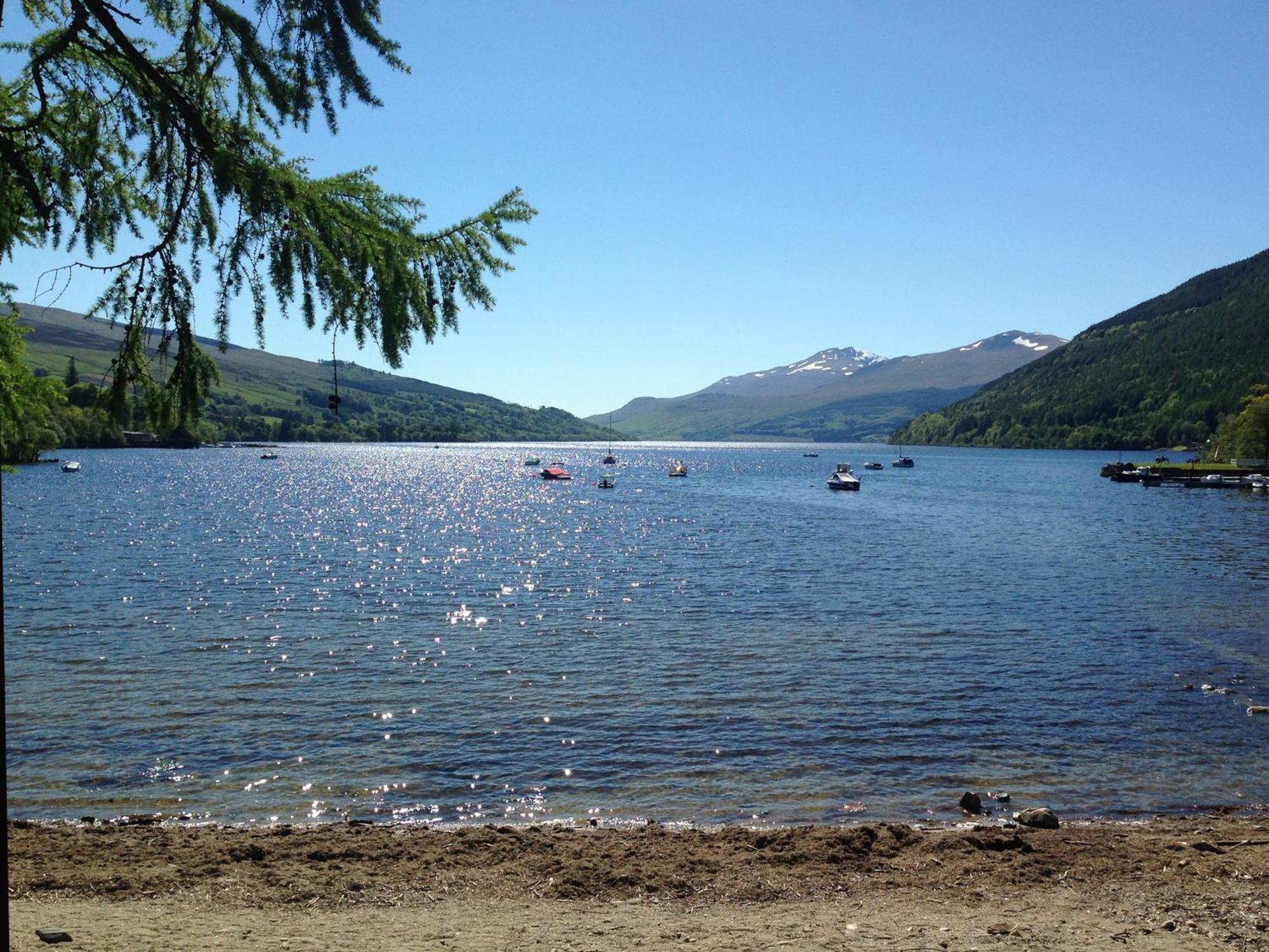 Bracken Lodges, Loch Tay, Linnie Lodge อาเบอร์เฟลดี ภายนอก รูปภาพ