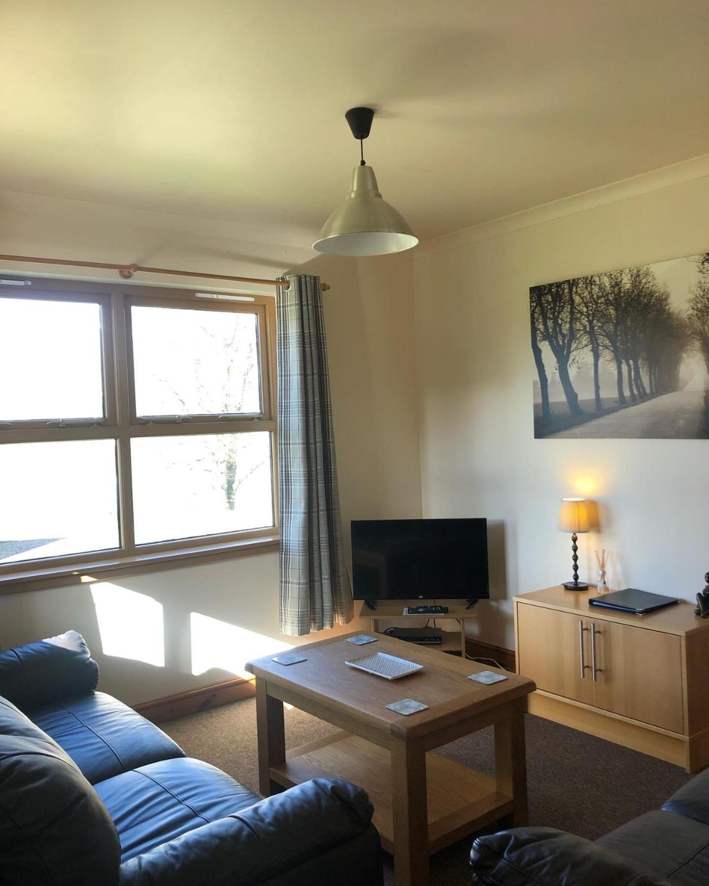 Bracken Lodges, Loch Tay, Linnie Lodge อาเบอร์เฟลดี ภายนอก รูปภาพ